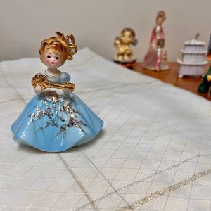 Vintage 1960s Josef Originals SPECIAL OCCASSIONS Series Gold Key Girl Figurine